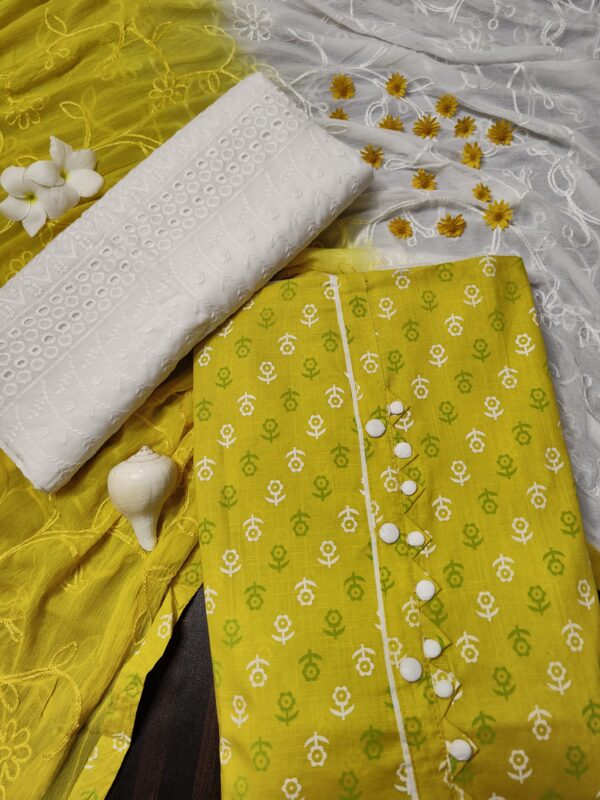 Suit Yellow/White PNDM389000YLCN - Image 3