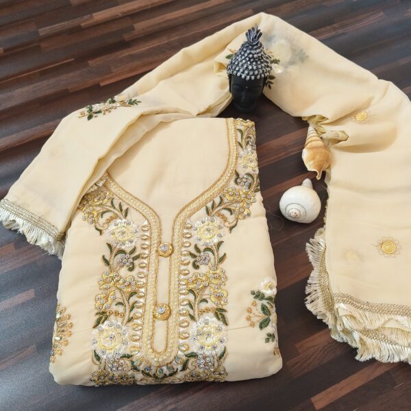 Suit (Georgette fancy) Beige PNDM507000BRGR