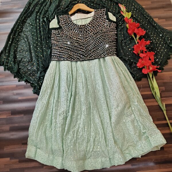 Lehenga Green PMLH356400DGGR