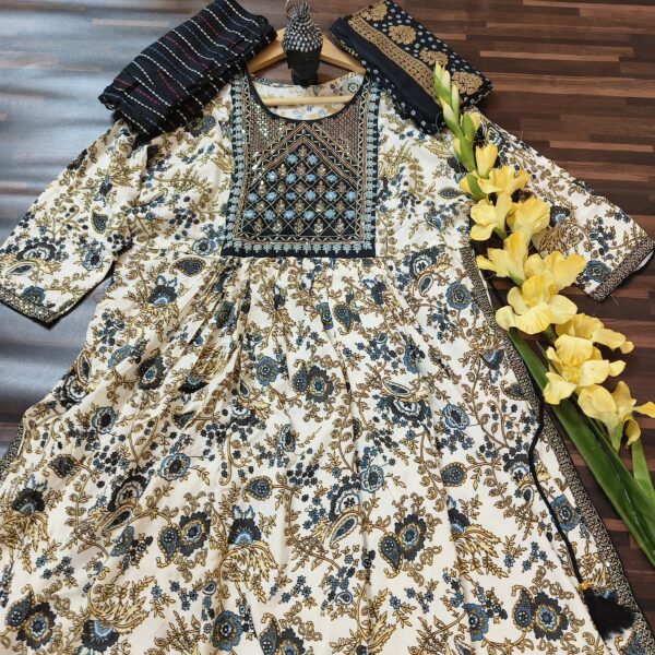 Nayra Cut Suit Black PFSS432200BKCN - Image 4