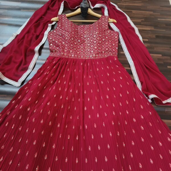 Gown Magenta PMGN356400PKGR
