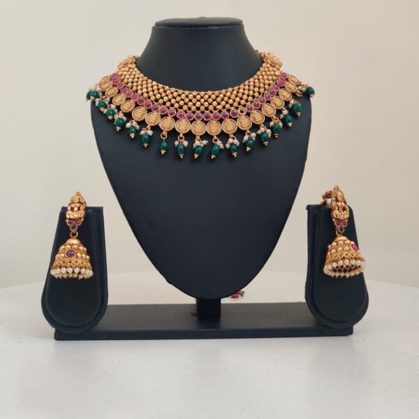 Gold Plated Antique Necklace Set PNJW000300GDAN